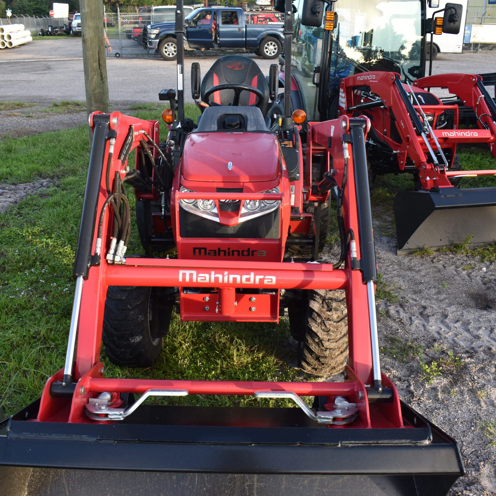 Inventory Blow Out Sale 2 Mahindra Max 26XLT 4WD at Chenango 2